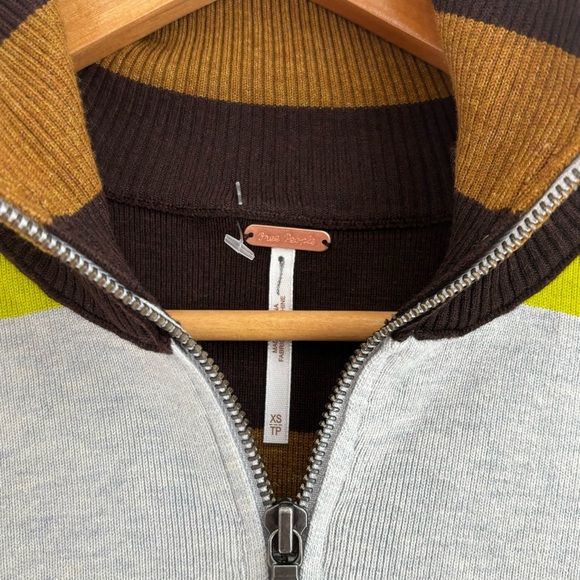 NWOT Free People Coastal Stripe Pullover Olive lime combo SZ XS - Picture 4 of 9